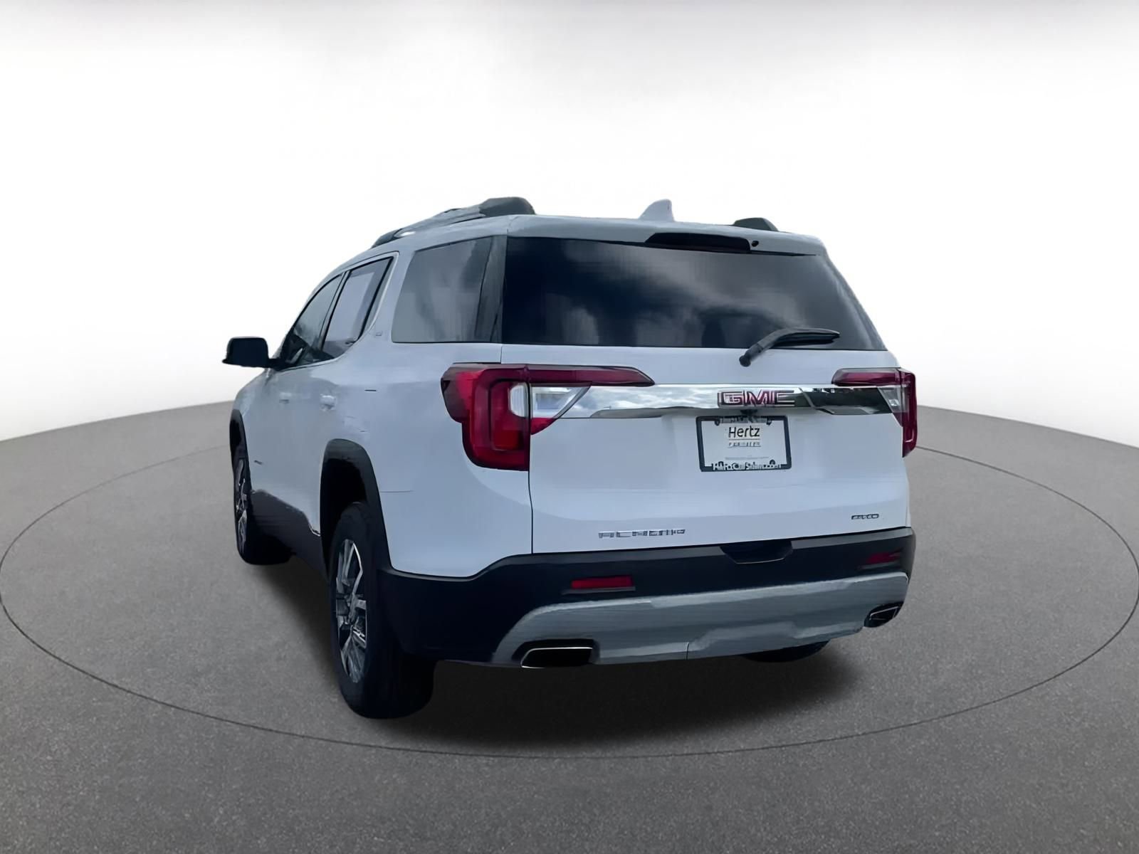 Used 2023 GMC Acadia SLT image 10