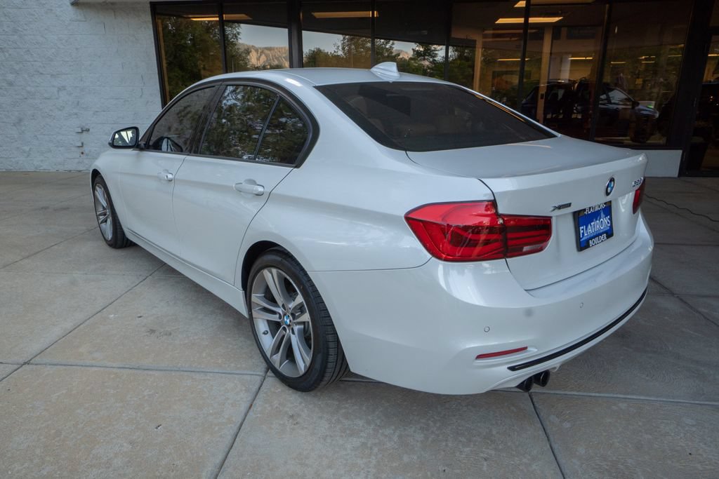 Used 2016 BMW 328i xDrive Sedan AWD/4WD image 5
