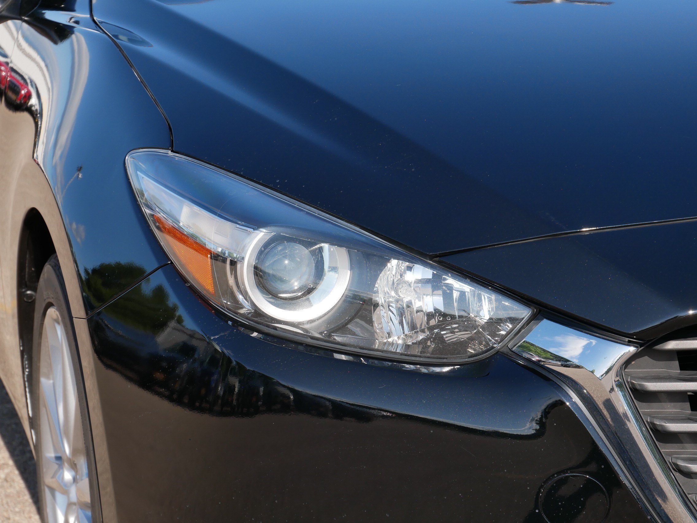 Used 2017 MAZDA MAZDA3 Touring FWD image 16