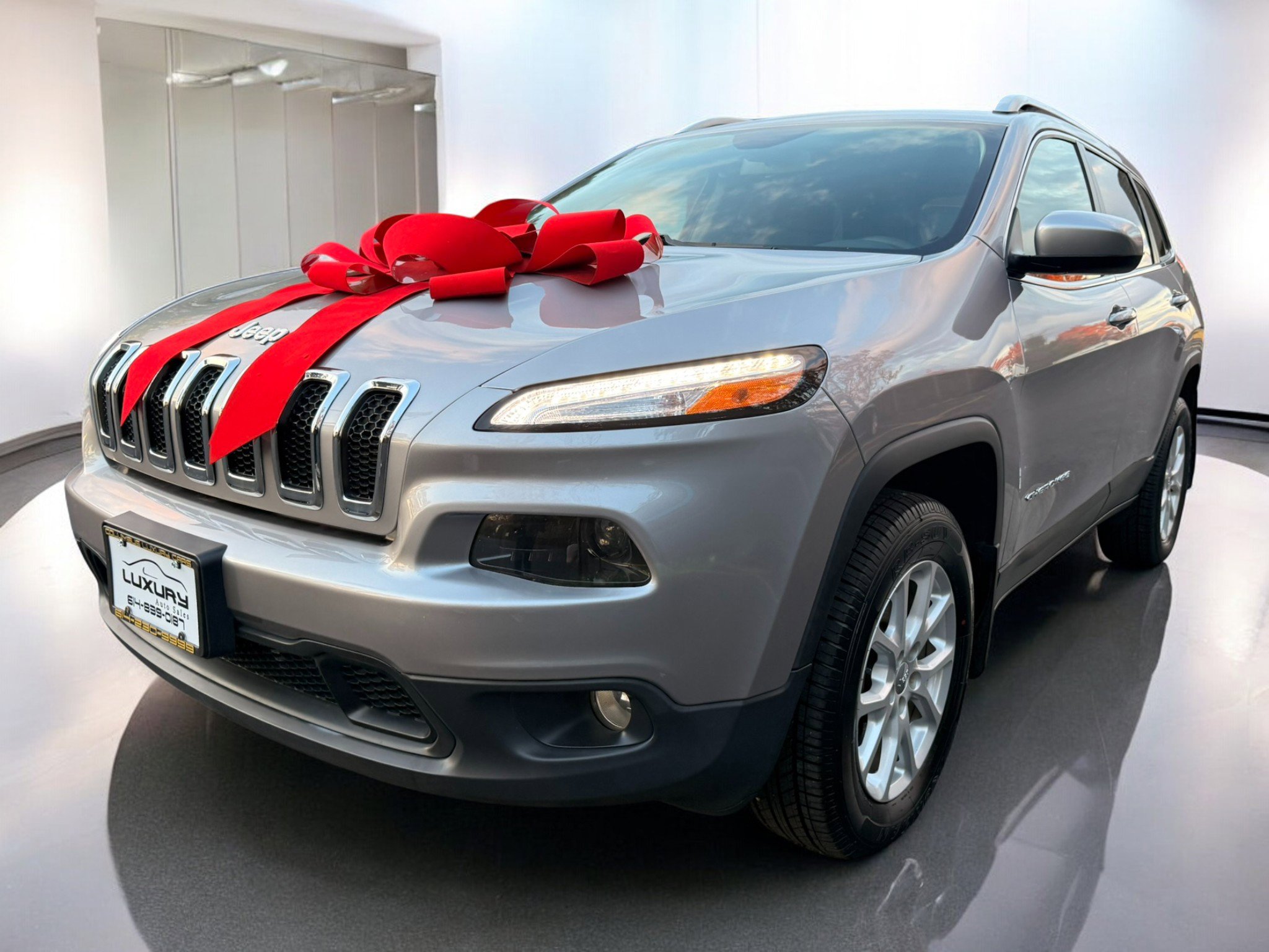 Used 2017 Jeep Cherokee Latitude w/ Cold Weather Group image 5