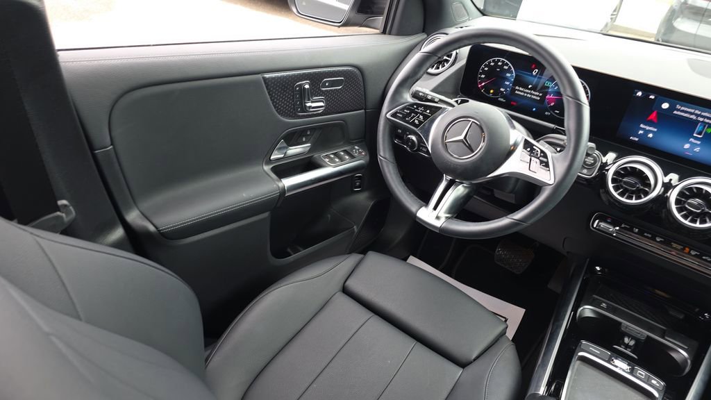 Certified 2025 Mercedes-Benz GLA 250 4MATIC image 26