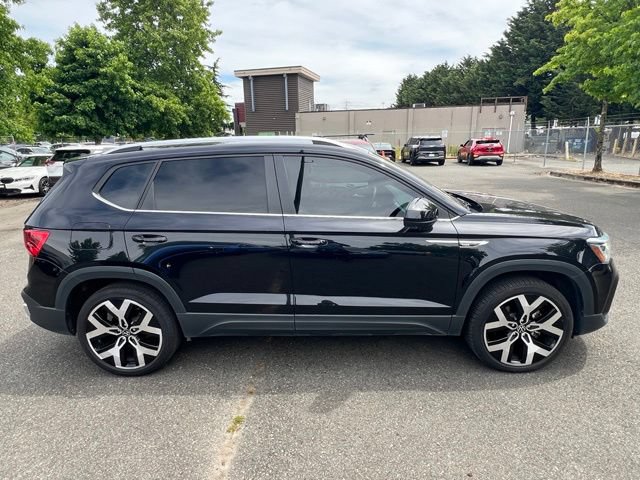 Used 2022 Volkswagen Taos SEL w/ Panoramic Sunroof Package AWD/4WD image 8