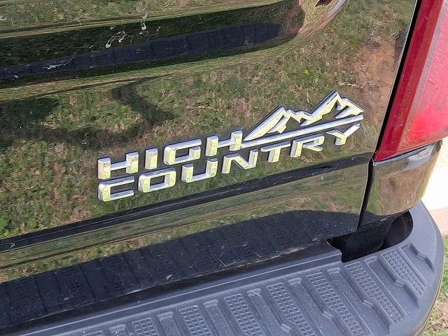 Used 2023 Chevrolet Silverado 3500 High Country AWD/4WD image 23