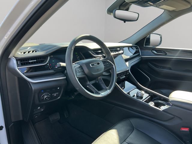 Used 2023 Jeep Grand Cherokee 4WD 4xe image 27