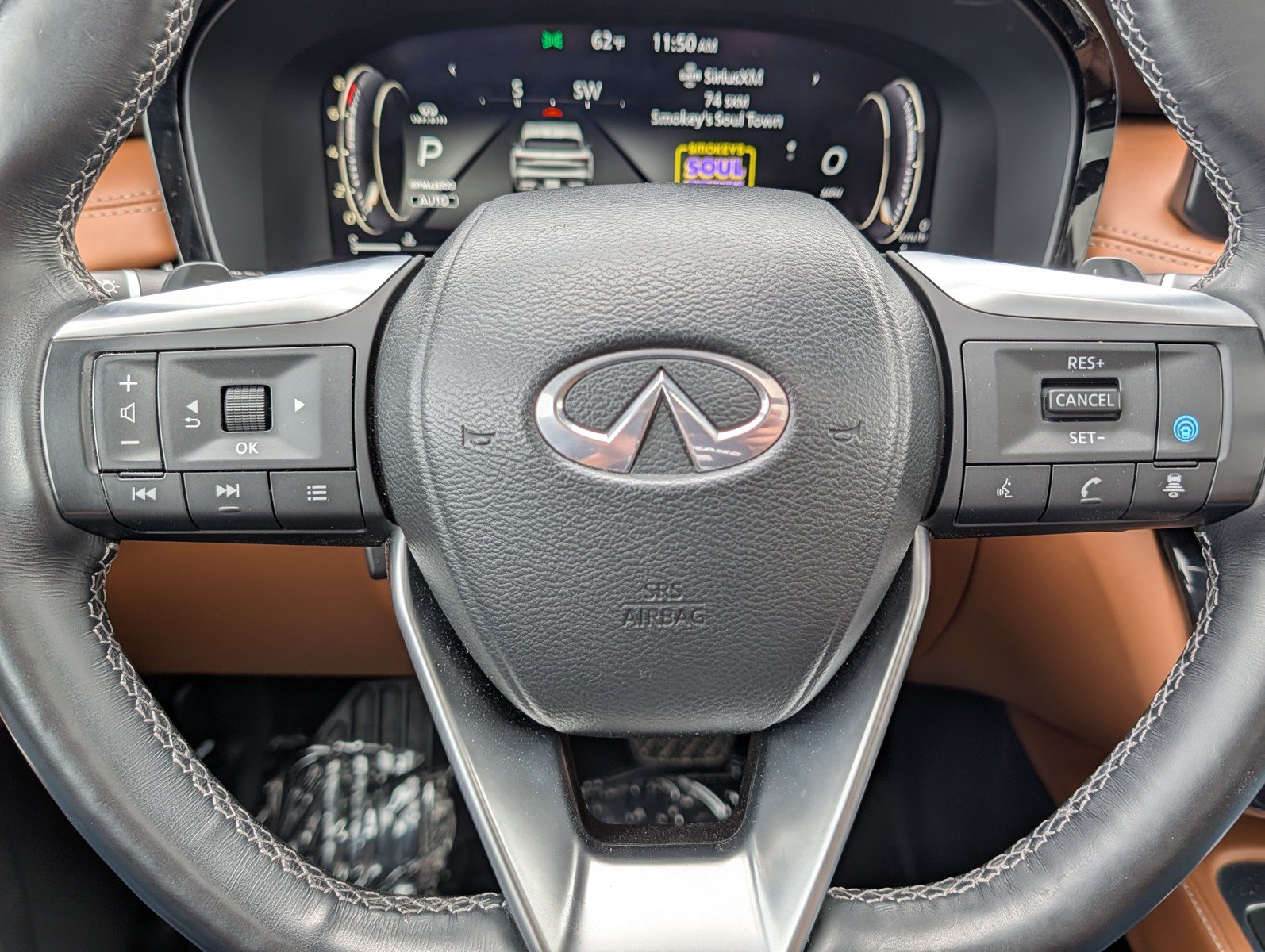 Used 2023 INFINITI QX60 Sensory AWD/4WD image 25