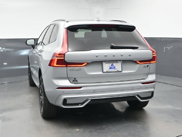 New 2027 Volvo XC60 B5 Core AWD/4WD image 7