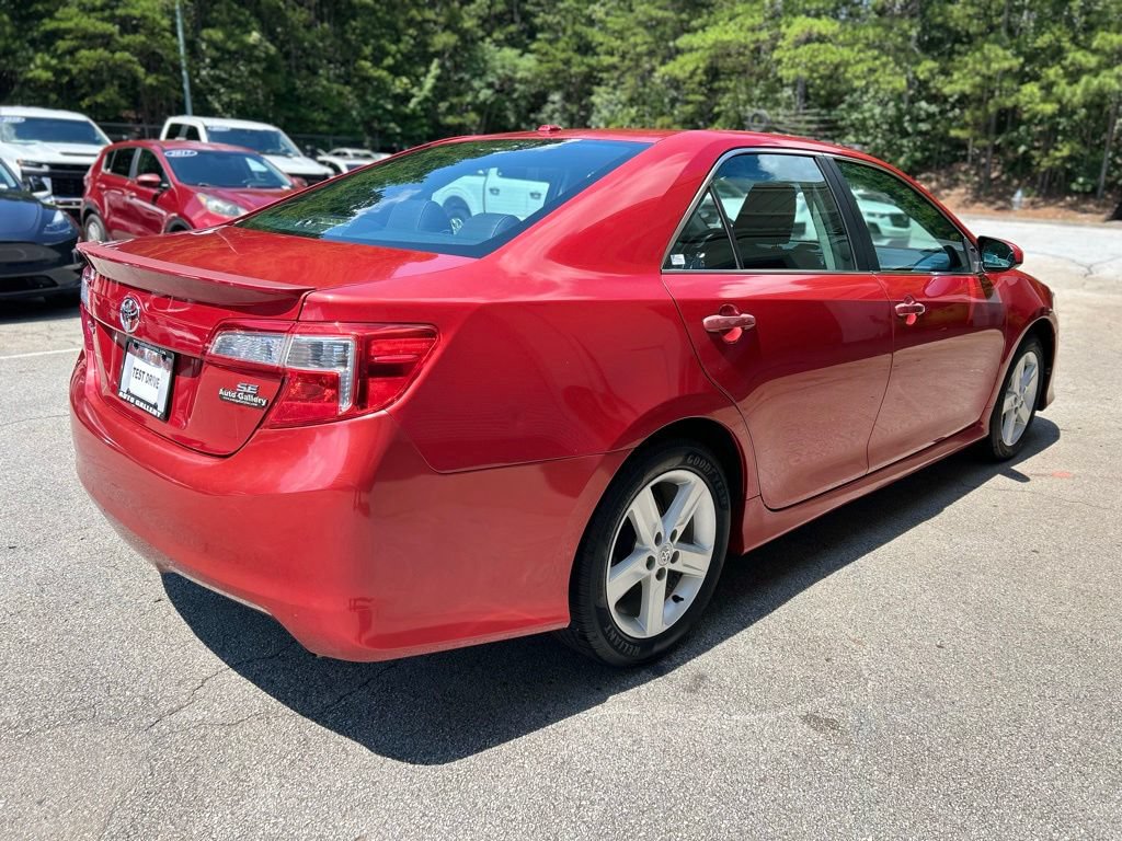 Used 2012 Toyota Camry SE FWD image 4