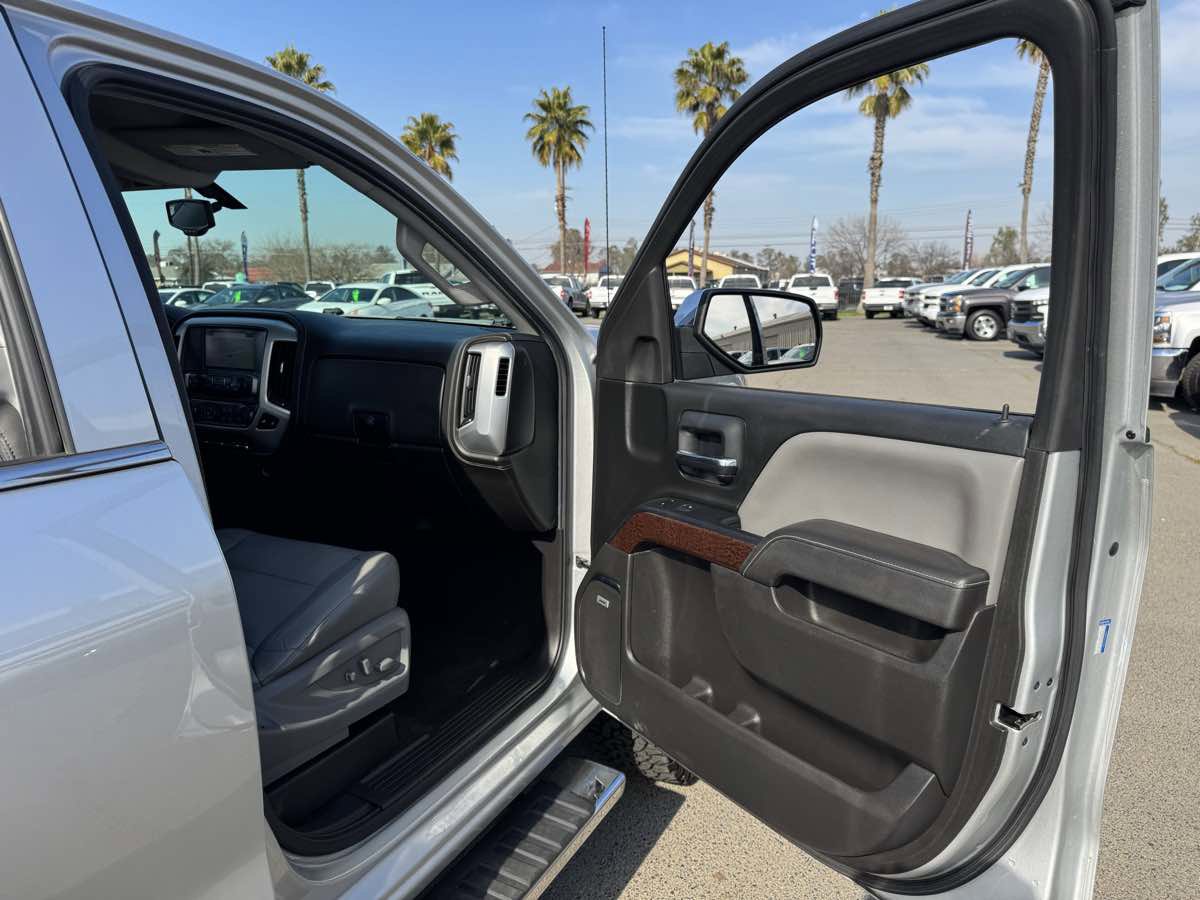 Used 2018 GMC Sierra 1500 SLT w/ SLT Premium Package image 18