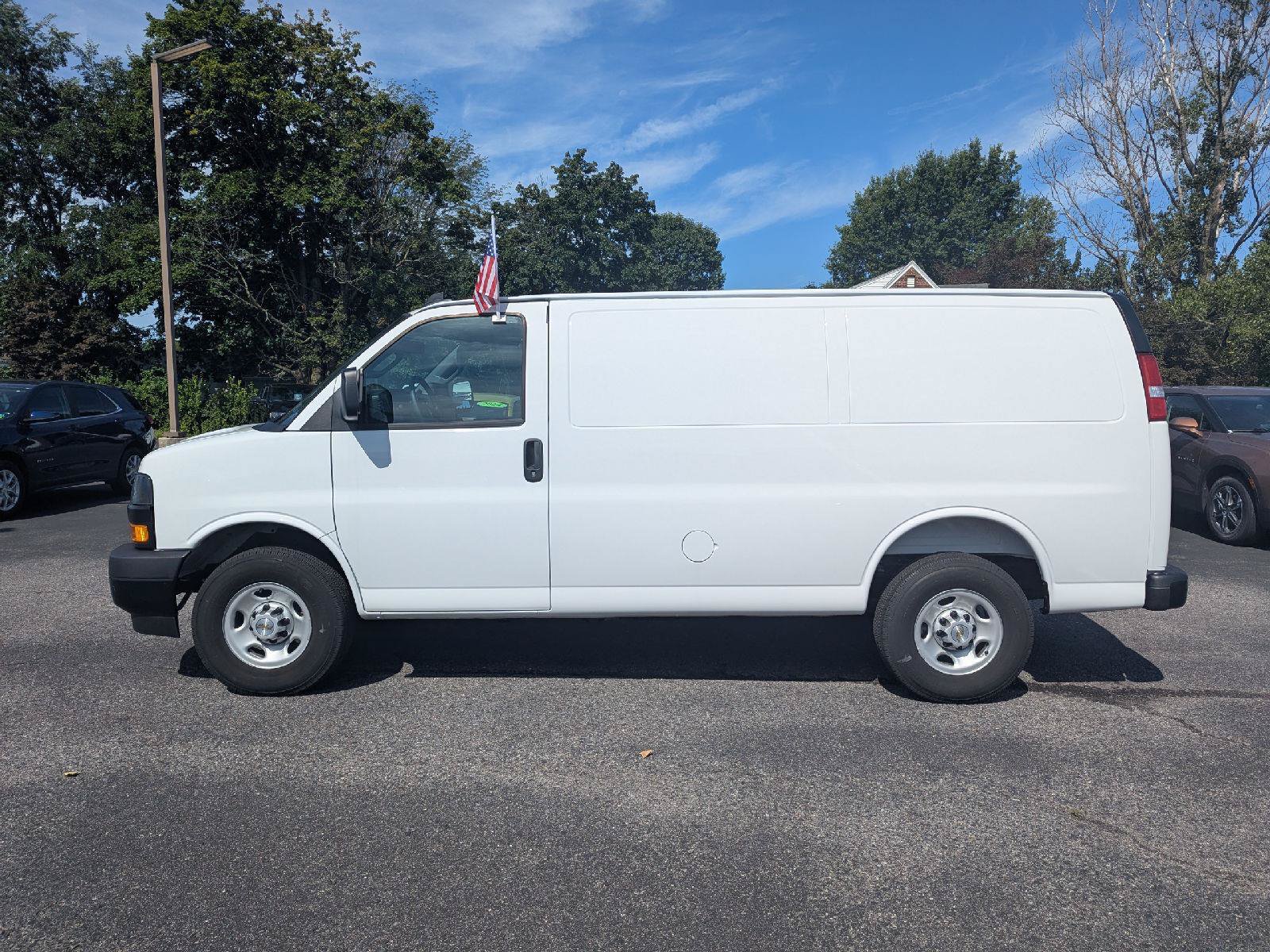 New 2025 Chevrolet Express 2500 w/ Driver Convenience Package RWD image 5