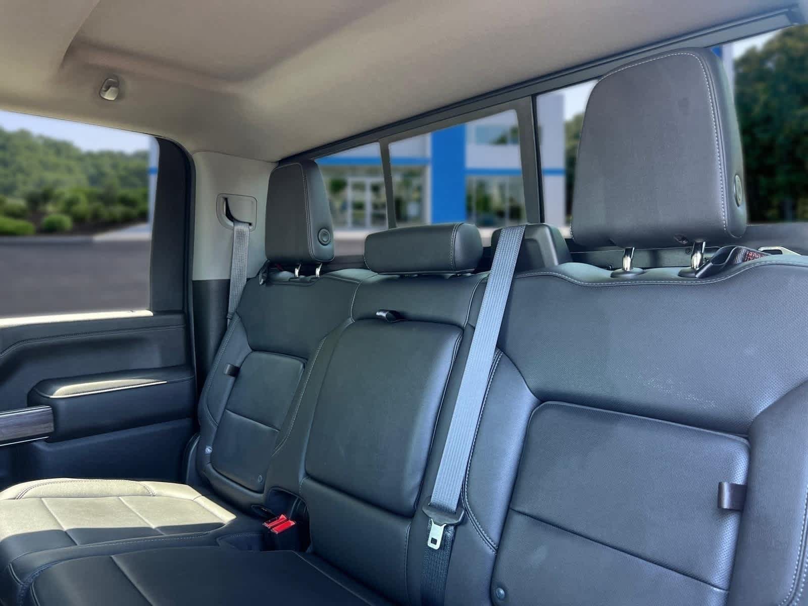 Certified 2022 Chevrolet Silverado 2500 LTZ w/ LTZ Plus Package AWD/4WD image 28