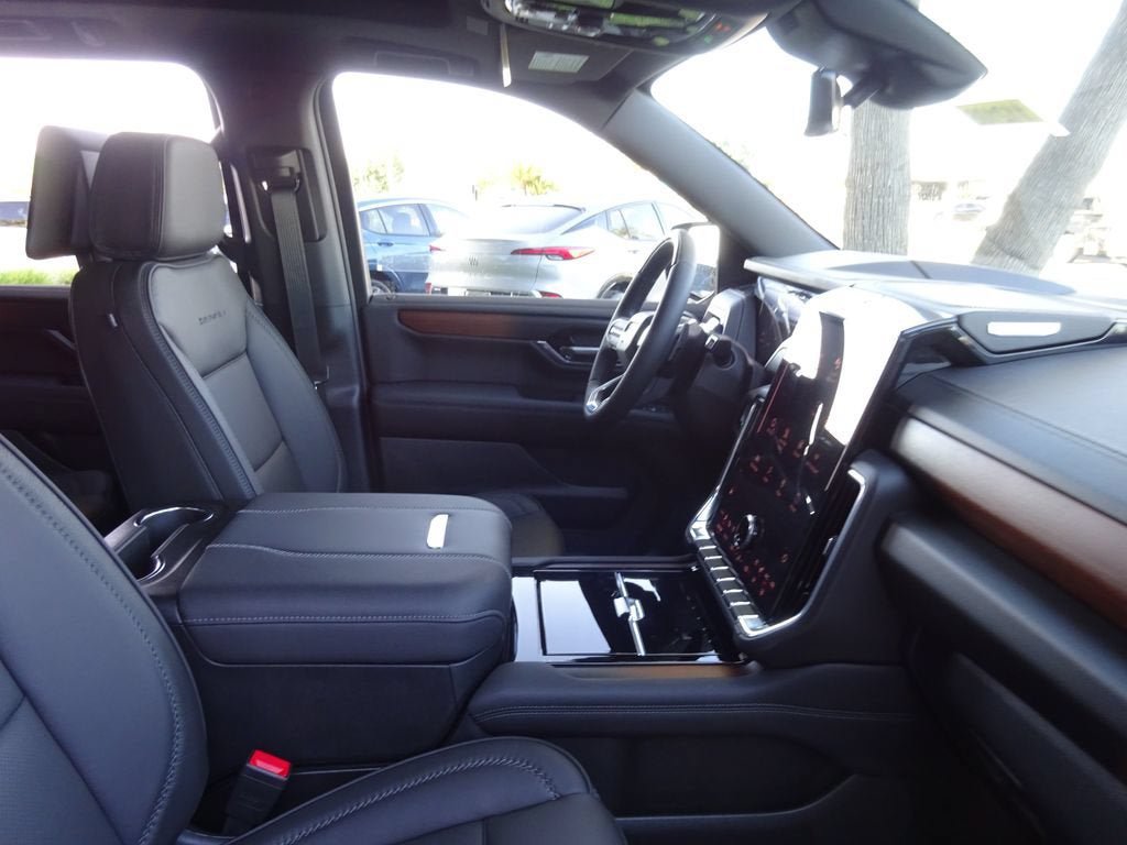New 2026 GMC Yukon XL Denali w/ Denali Reserve Package AWD/4WD image 15