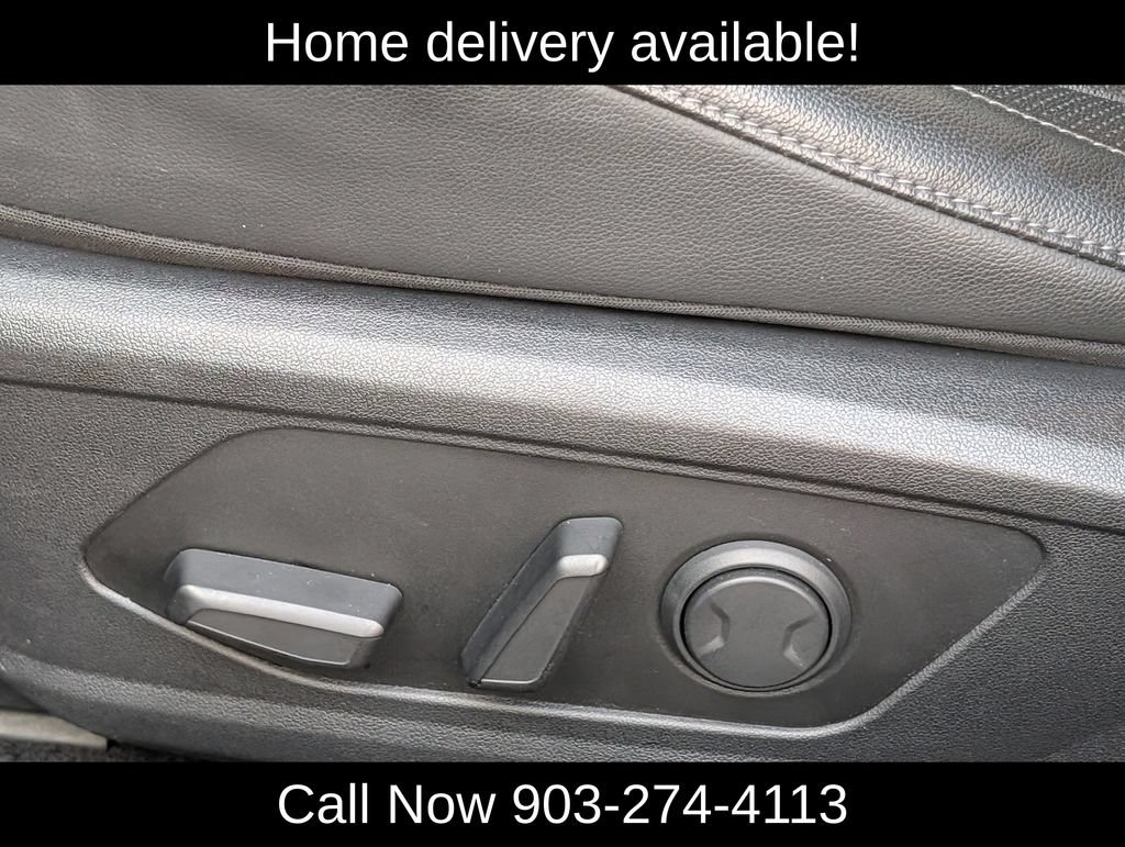 Used 2025 Hyundai Elantra Limited FWD image 30