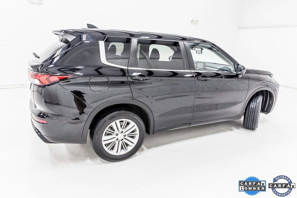 Used 2024 Mitsubishi Outlander ES image 7