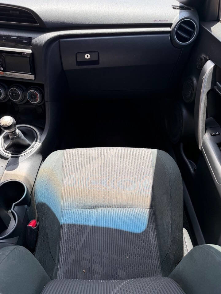 Used 2011 Scion tC image 13