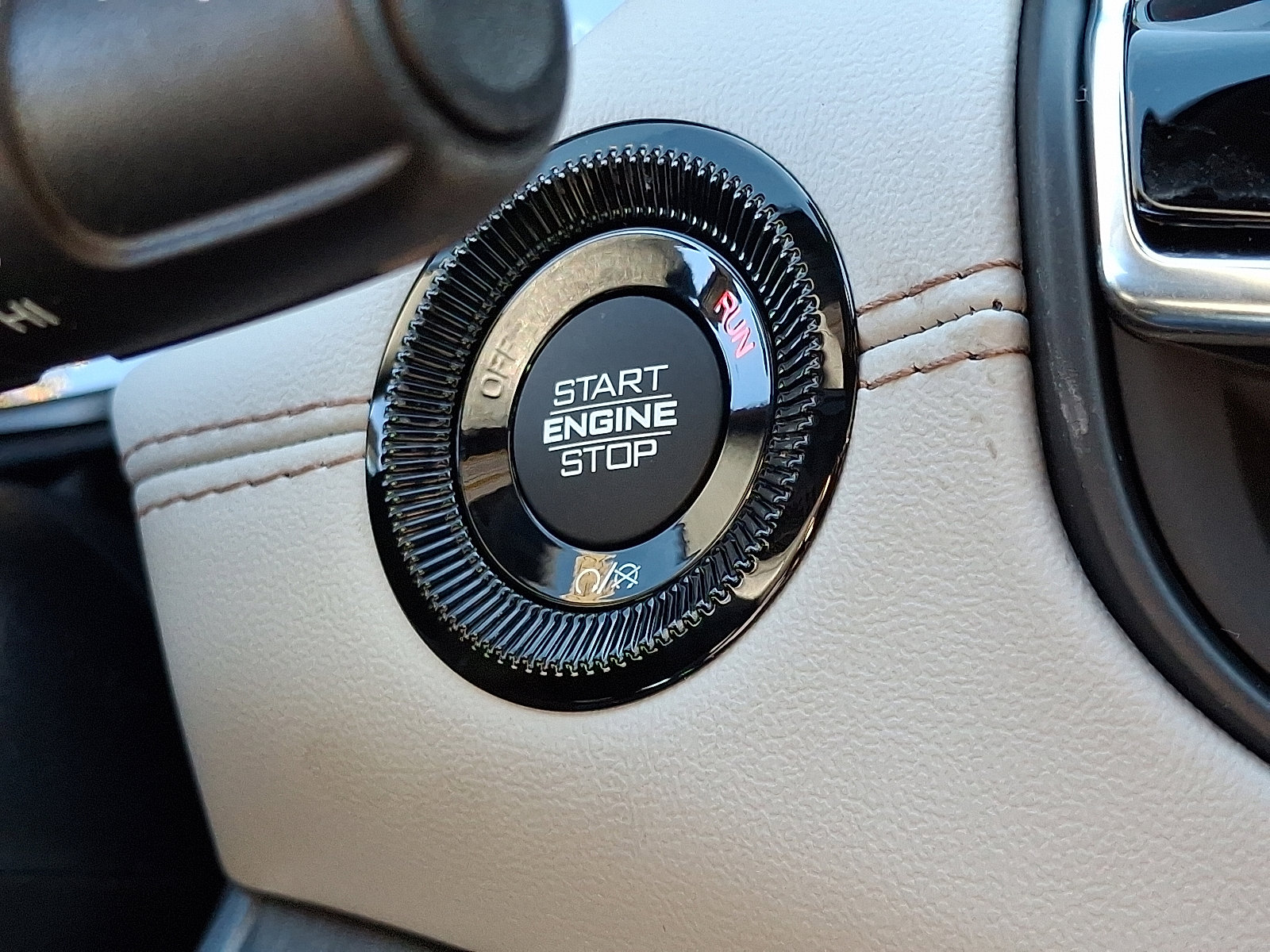 New 2026 Jeep Compass Limited image 12