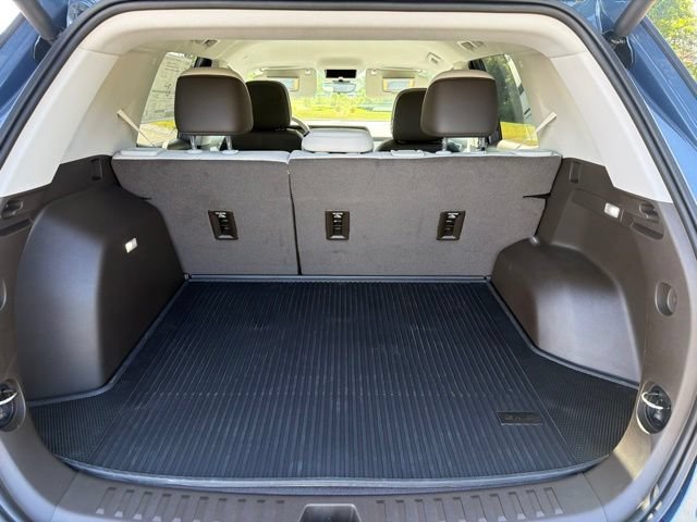 New 2027 GMC Terrain Denali w/ LPO, Floor Liner Package AWD/4WD image 34