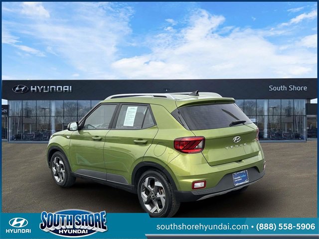 Certified 2022 Hyundai Venue SEL image 5