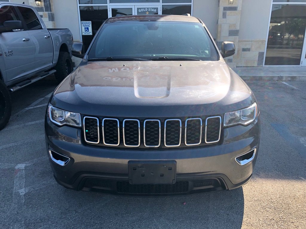 Used 2019 Jeep Grand Cherokee Laredo w/ 18" Wheel & 8.4" Radio Group