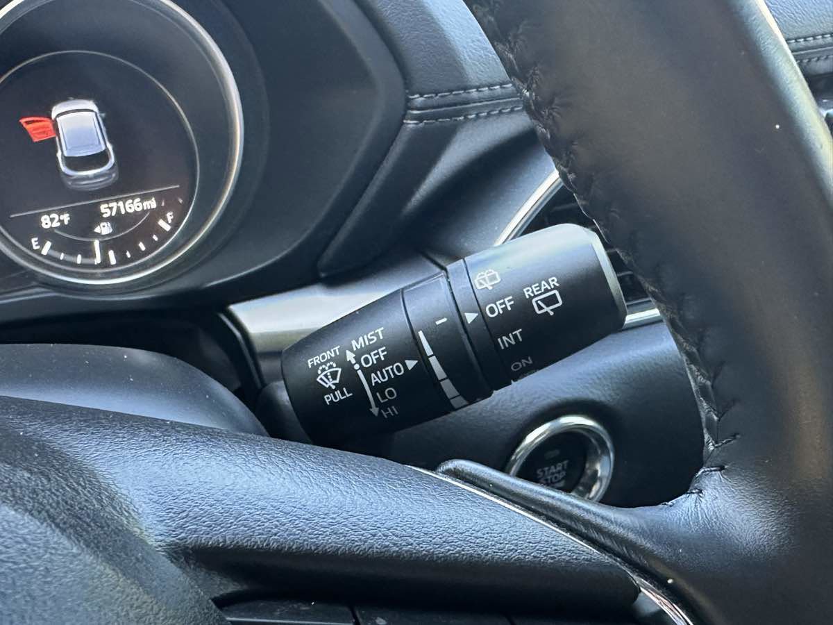 Used 2020 MAZDA CX-5 Touring FWD image 28