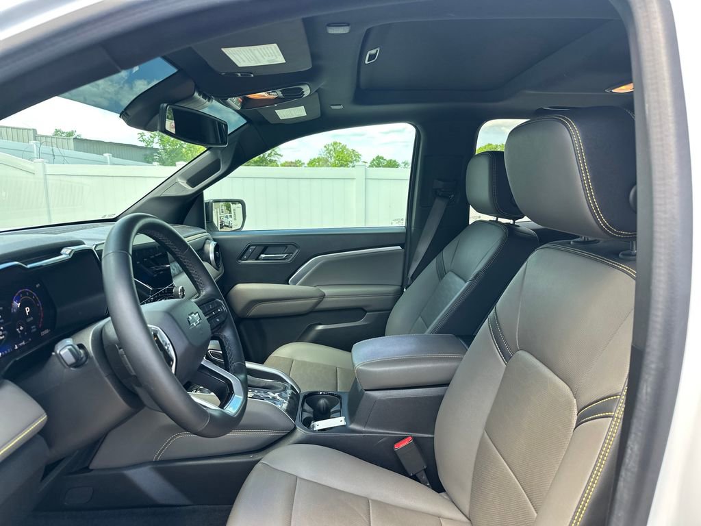 Used 2023 Chevrolet Colorado ZR2 w/ ZR2 Convenience Package III AWD/4WD image 46