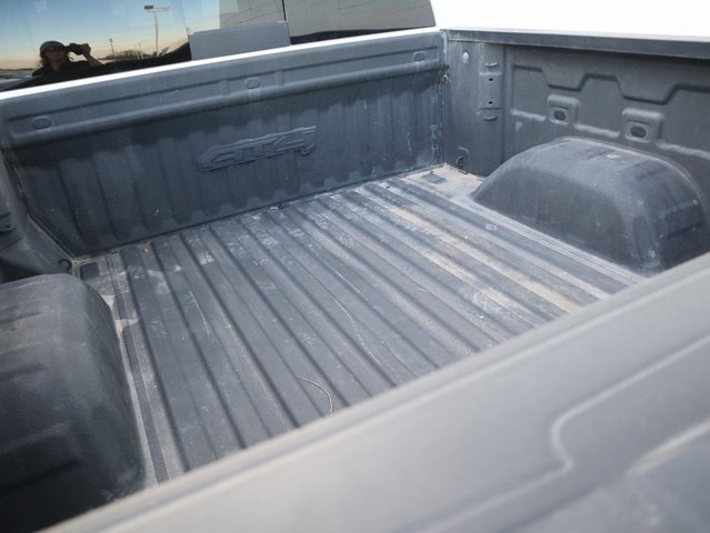 Used 2024 GMC Sierra 1500 AT4 w/ Technology Package image 9