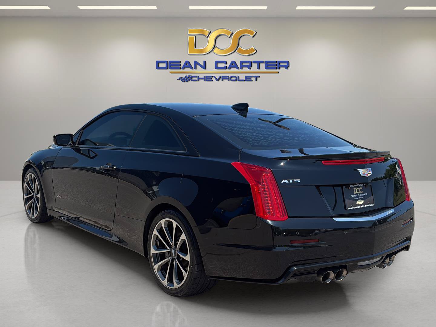 Used 2016 Cadillac ATS V w/ Luxury Package RWD image 3