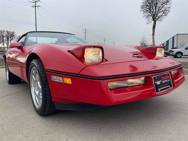 Used 1990 Chevrolet Corvette Convertible RWD image 14