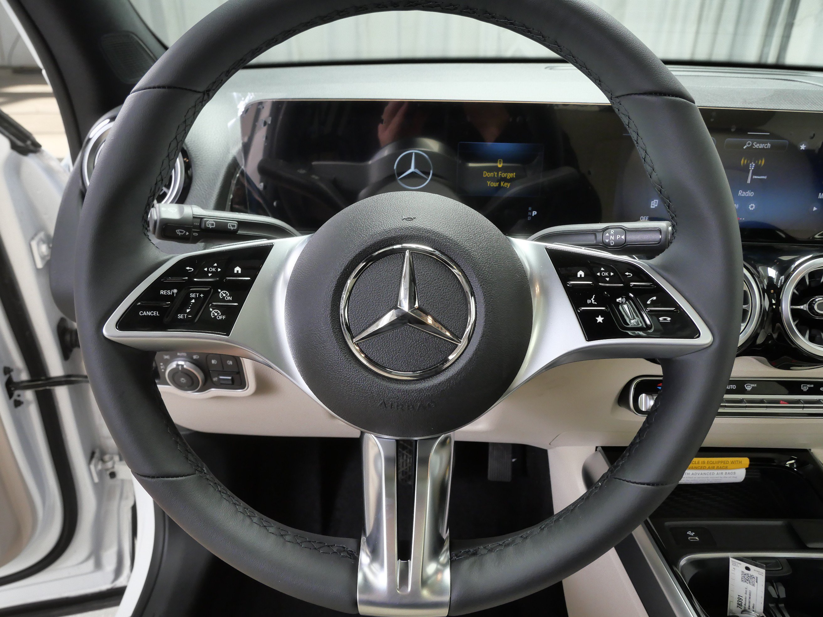New 2026 Mercedes-Benz GLB 250 4MATIC image 12
