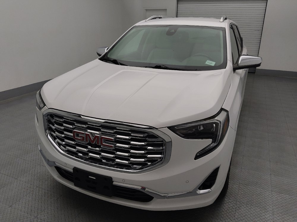 Used 2020 GMC Terrain Denali w/ Denali Premium Package FWD image 15