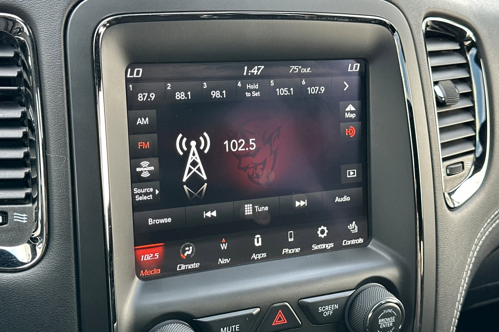 Used 2018 Dodge Durango SRT w/ SRT Interior Appearance Group image 27