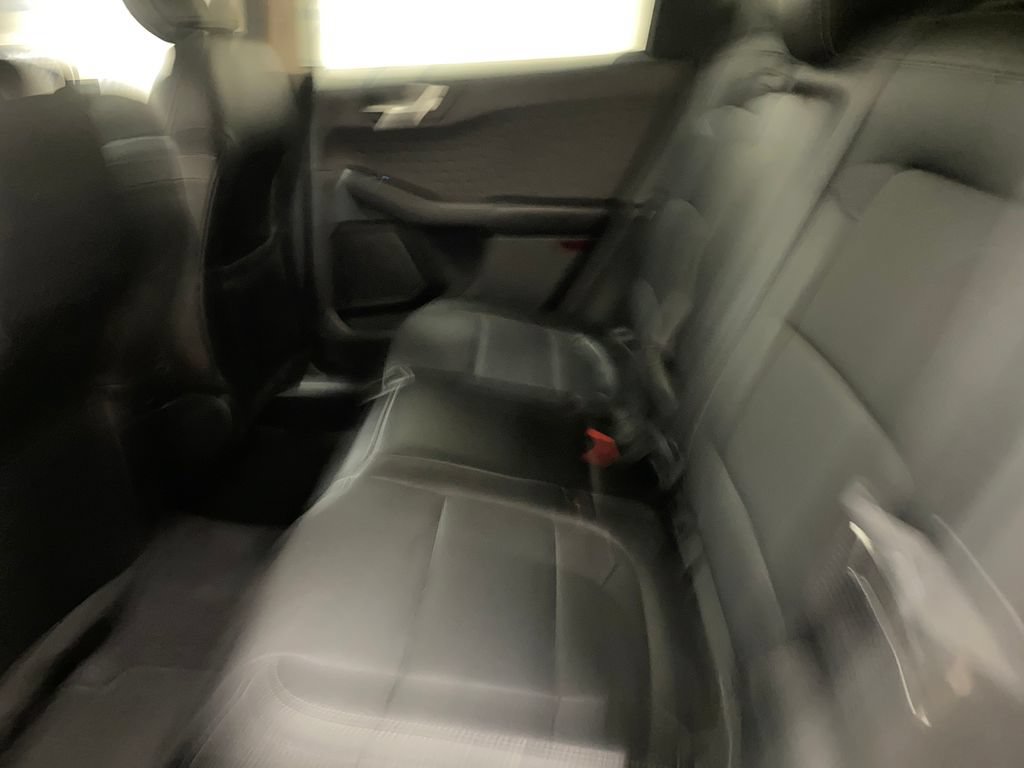 Used 2020 Ford Escape Titanium AWD/4WD image 12