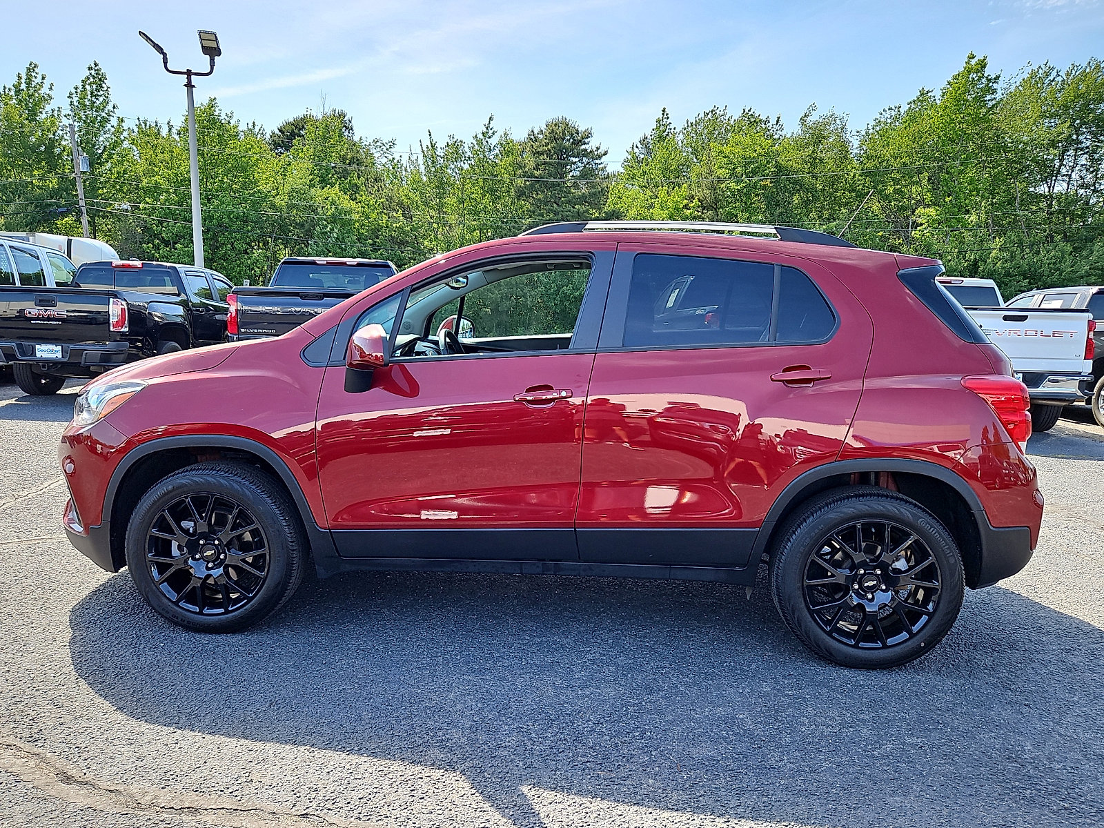 Certified 2022 Chevrolet Trax LT w/ Sport Edition AWD/4WD image 4