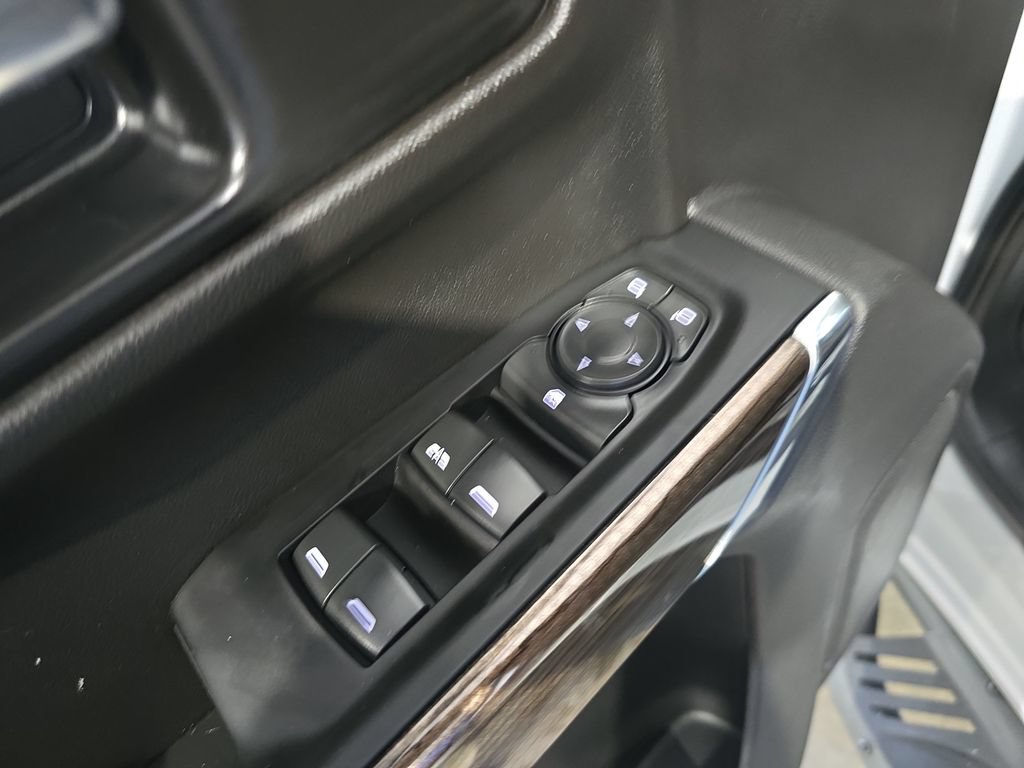 Used 2021 Chevrolet Silverado 1500 LT Trail Boss w/ LPO, Dark Essentials Package AWD/4WD image 11