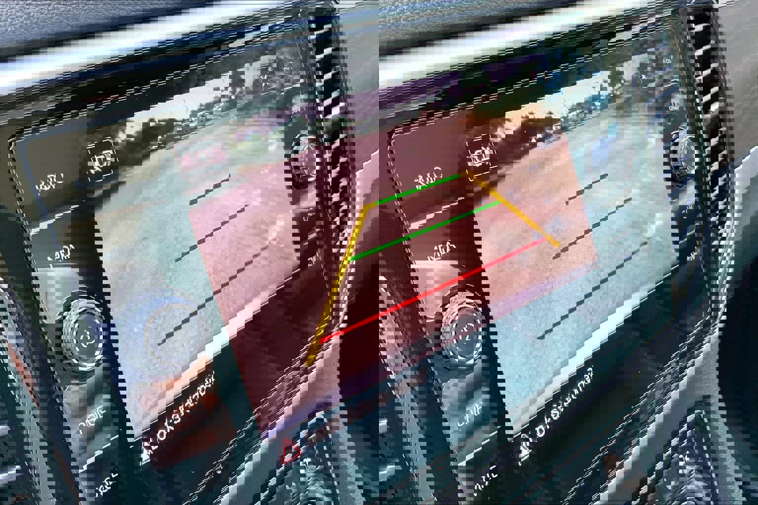 Used 2022 Volkswagen Atlas SE image 28