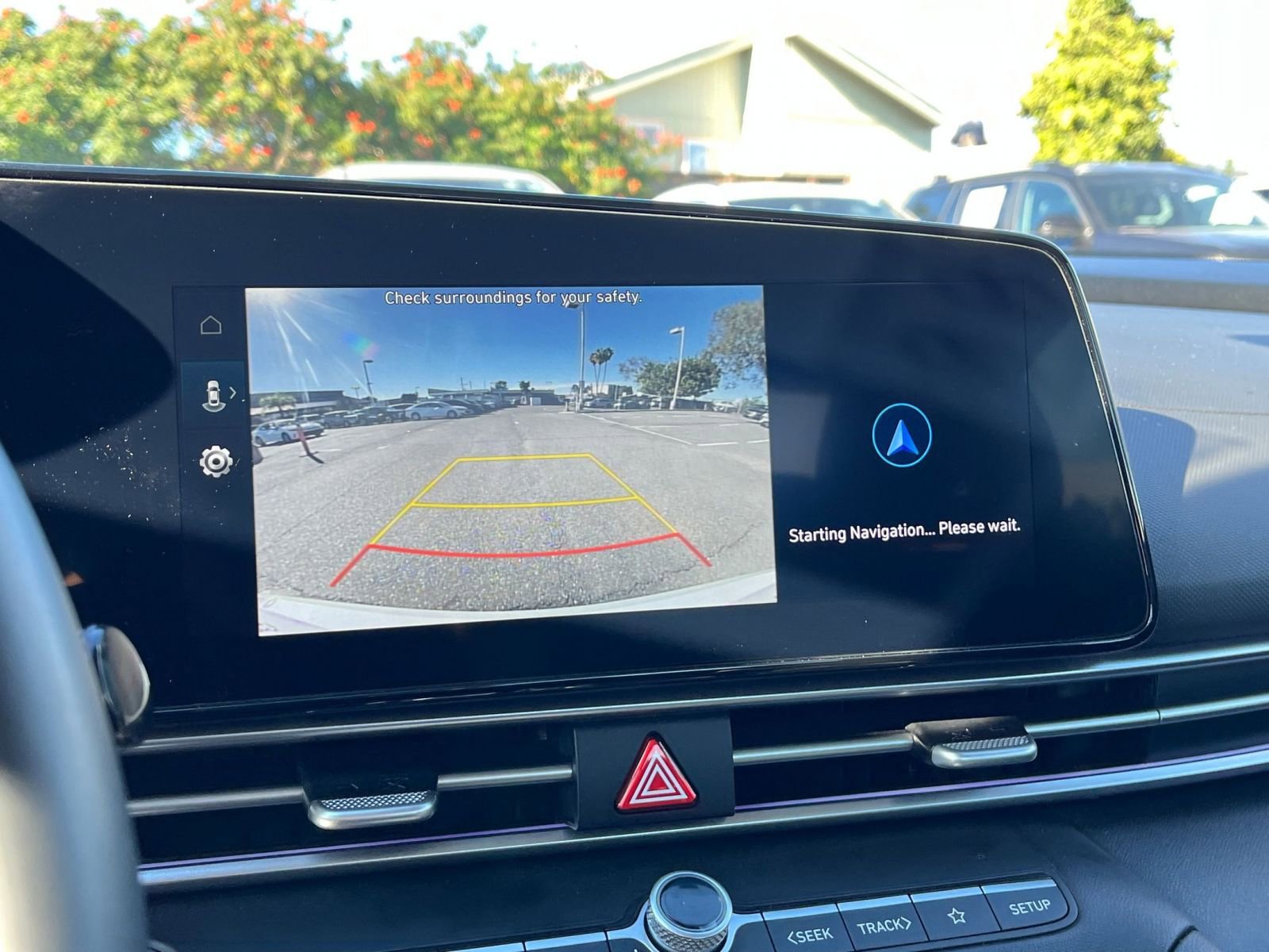 Used 2025 Hyundai Elantra SEL image 17