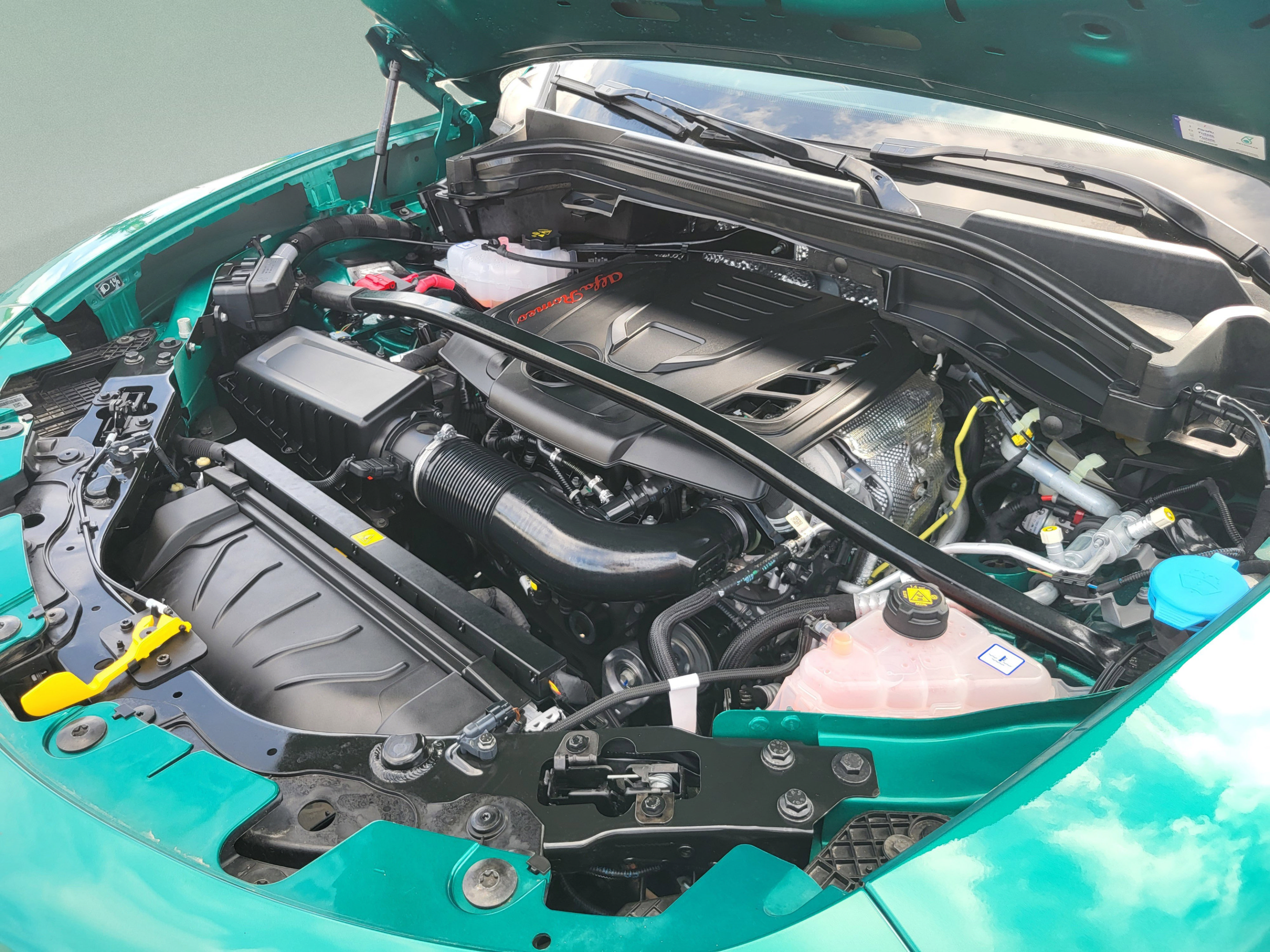 New 2025 Alfa Romeo Stelvio Sprint AWD/4WD image 54