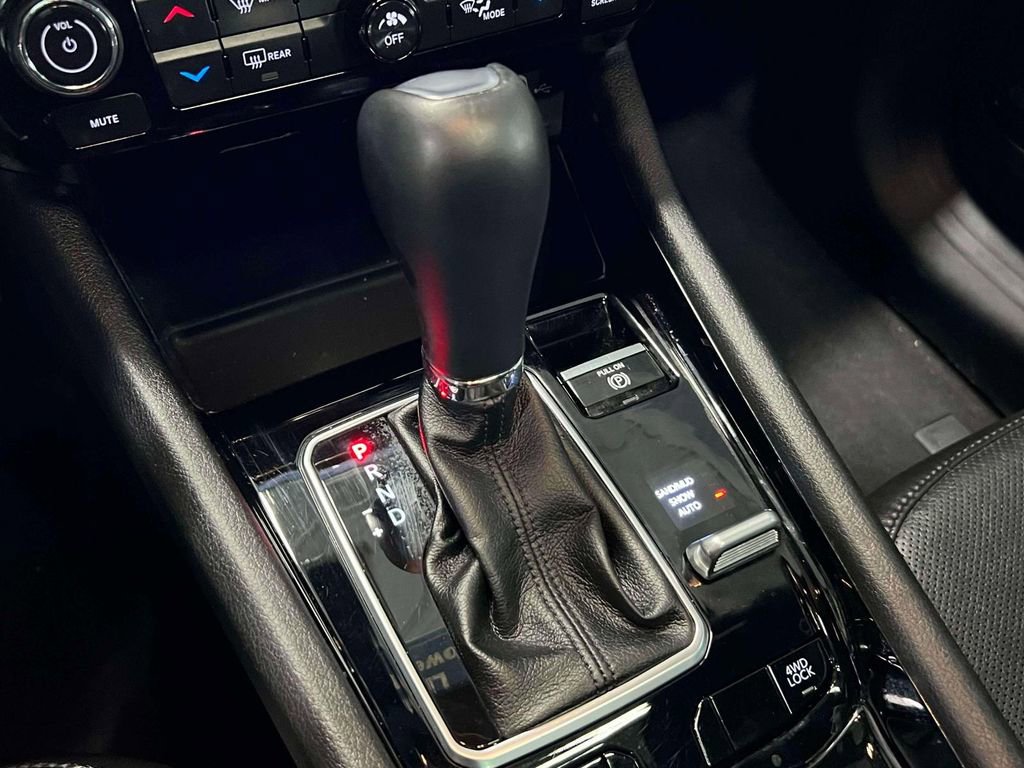 Used 2023 Jeep Compass Limited w/ Elite Group image 33