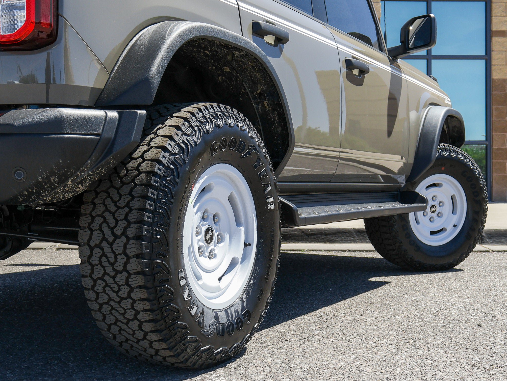 New 2026 Ford Bronco Heritage Edition AWD/4WD image 11