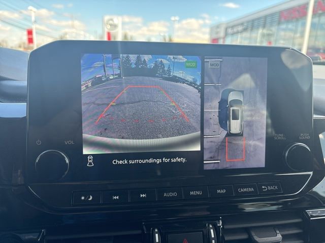 Certified 2025 Nissan Pathfinder SL w/ Black Appearance Package image 19