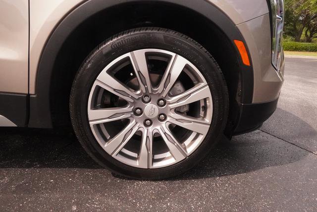 Used 2023 Cadillac XT4 Premium Luxury w/ Cold Weather Package FWD image 36