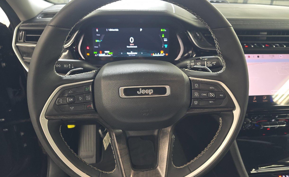 Used 2022 Jeep Grand Cherokee Limited 4xe AWD/4WD image 8
