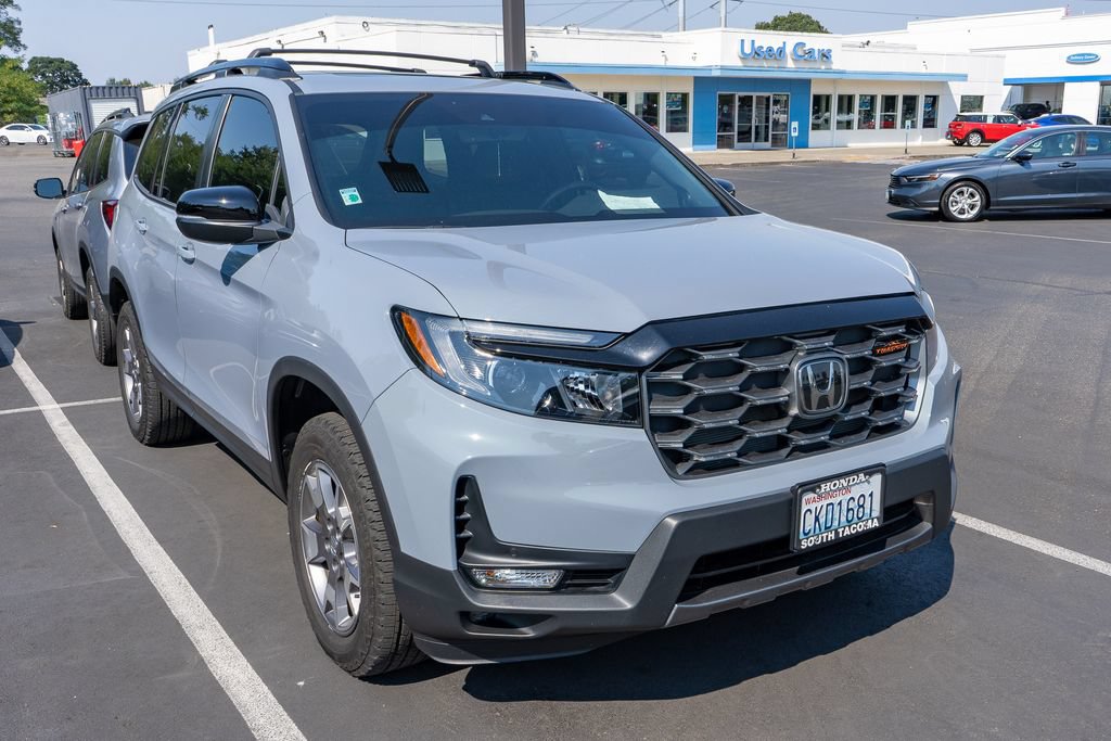 Certified 2023 Honda Passport TrailSport image 3