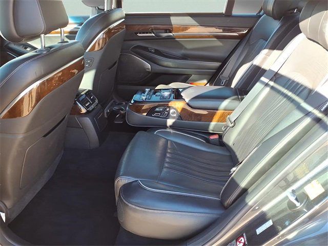 Used 2017 Genesis G90 5.0 Ultimate image 19