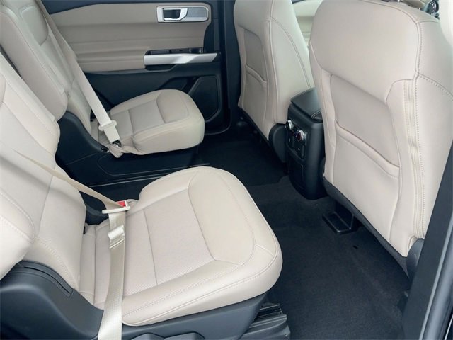 Used 2023 Ford Explorer Limited image 31