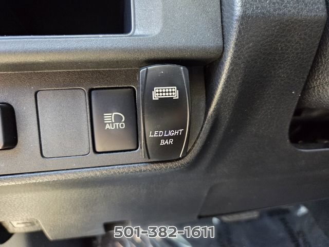 Used 2018 Toyota Tacoma SR5 RWD image 13