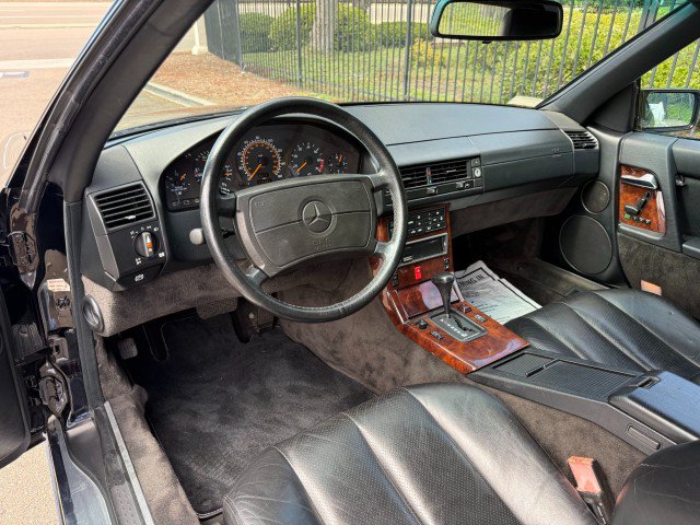 Used 1991 Mercedes-Benz 500 SL image 11
