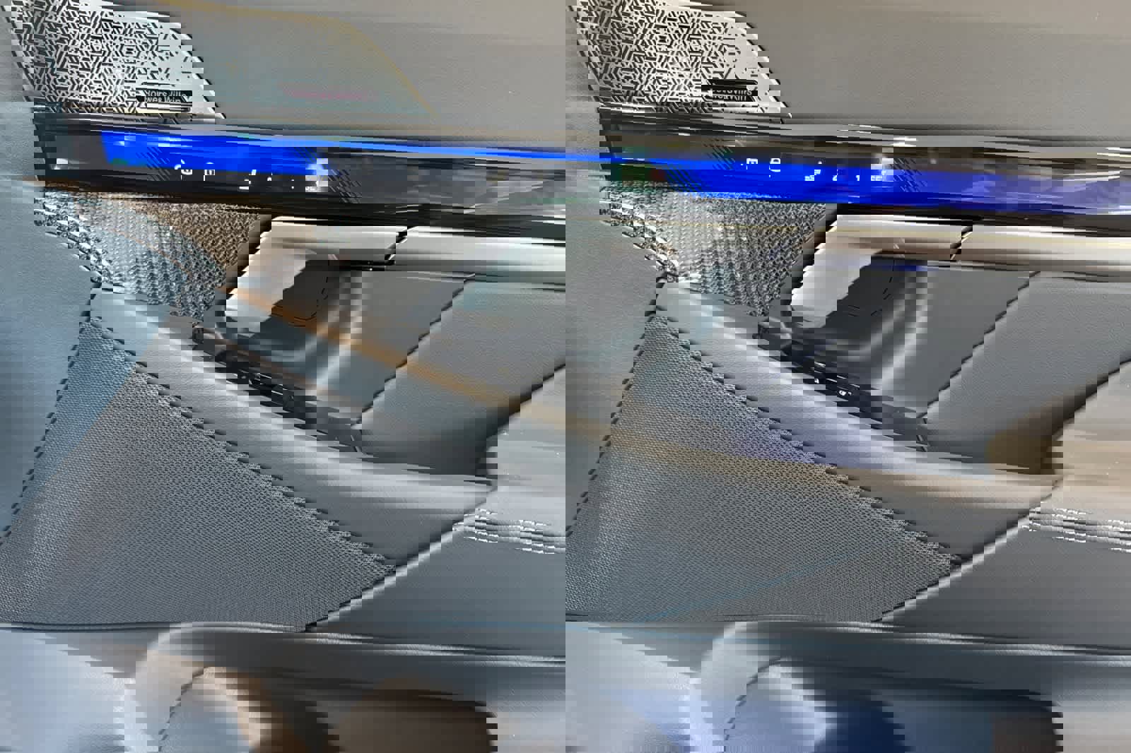 New 2026 BMW M5 w/ Carbon Package image 19