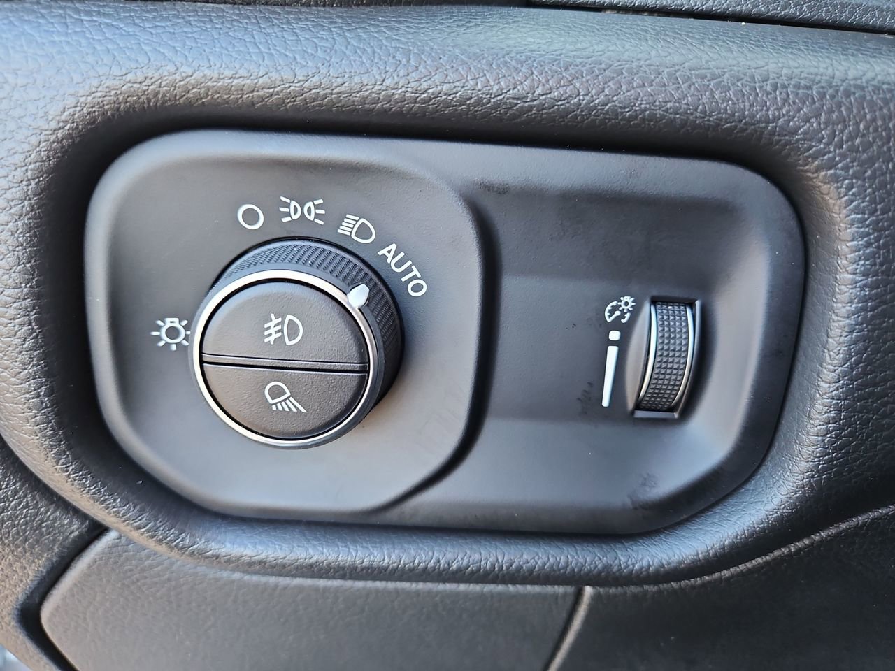 New 2026 RAM 3500 Tradesman image 31