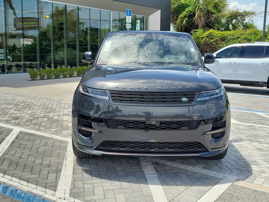 New 2026 Land Rover Range Rover Sport Dynamic SE AWD/4WD image 8