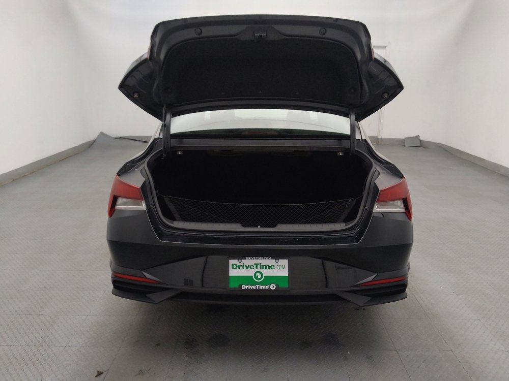 Used 2021 Hyundai Elantra SE w/ Cargo Package image 29